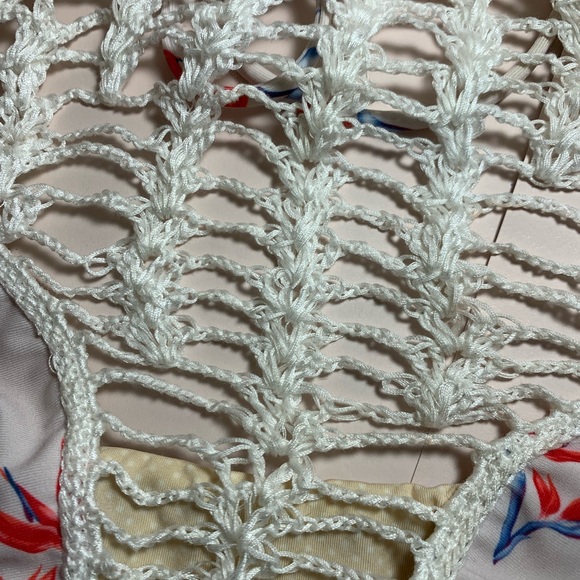 Acacia Swimwear top - Picture 4 of 6